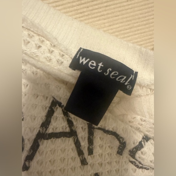 Wet Seal Los Angeles New York Cropped Waffle Knit Sweater White Boxy (L/XL) - Picture 4 of 7